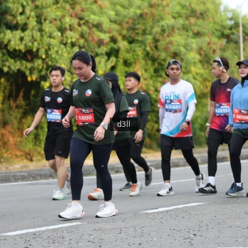 Runner Photo 4048174