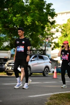 Runner Photo 4048488