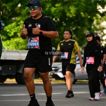Runner Photo 4048591
