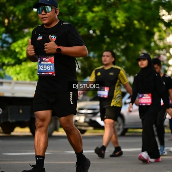 Runner Photo 4048600