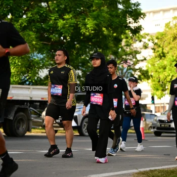 Runner Photo 4048601