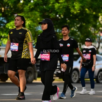 Runner Photo 4048610