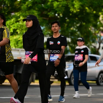 Runner Photo 4048611