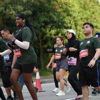 Runner Photo 4048612