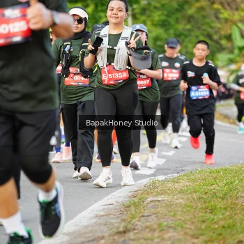 Runner Photo 4048677