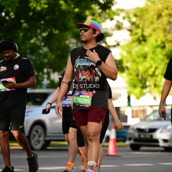Runner Photo 4048715