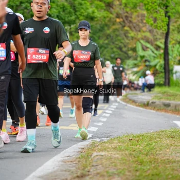 Runner Photo 4048735