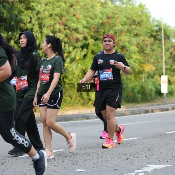 Runner Photo 4048744