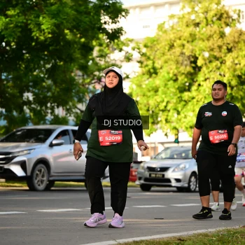 Runner Photo 4048777