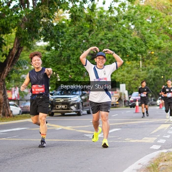 Runner Photo 4048947