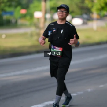 Runner Photo 4049083