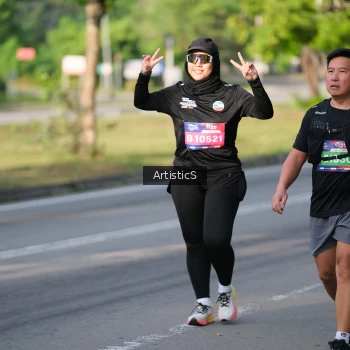 Runner Photo 4049118