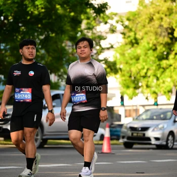 Runner Photo 4049180