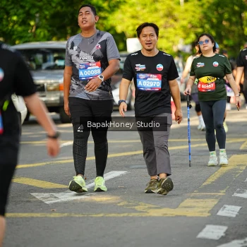 Runner Photo 4049195