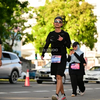 Runner Photo 4049197