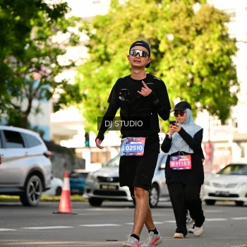 Runner Photo 4049203