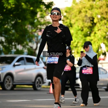 Runner Photo 4049210
