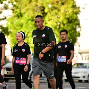 Runner Photo 4049250