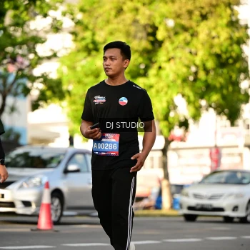 Runner Photo 4049291