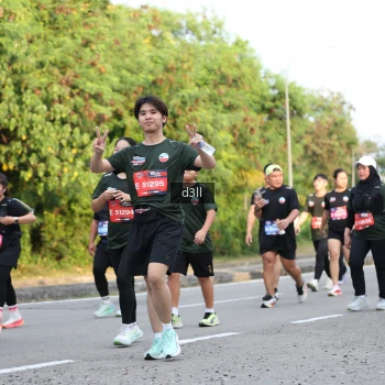 Runner Photo 4049337