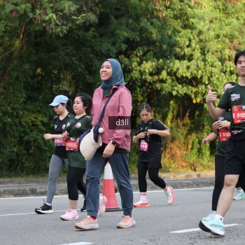 Runner Photo 4049344