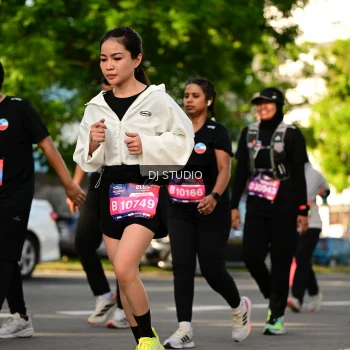 Runner Photo 4049352