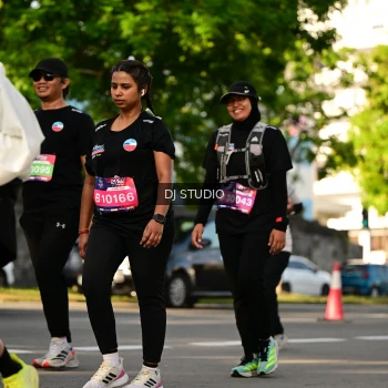 Runner Photo 4049359