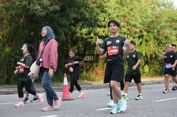 Runner Photo 4049391
