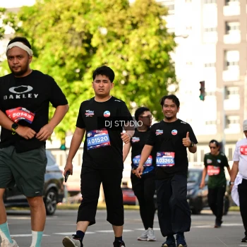 Runner Photo 4049393