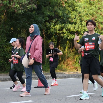 Runner Photo 4049411