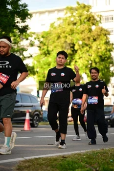 Runner Photo 4049456