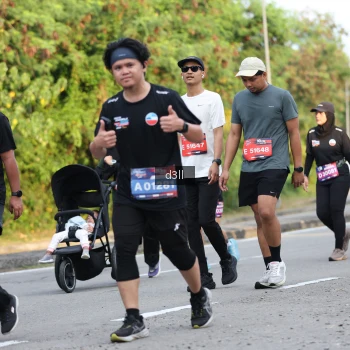Runner Photo 4049475