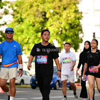Runner Photo 4049564