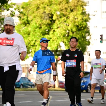 Runner Photo 4049596