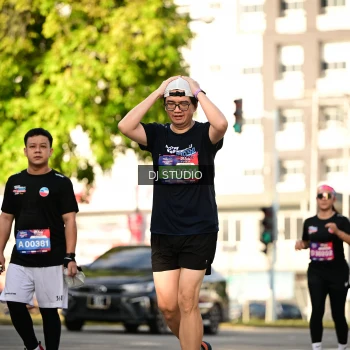 Runner Photo 4049633