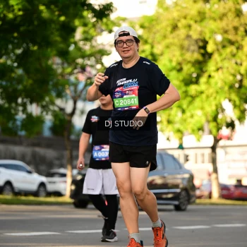Runner Photo 4049670