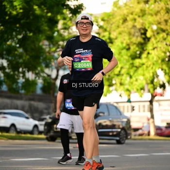Runner Photo 4049680