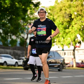 Runner Photo 4049683