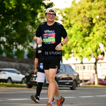 Runner Photo 4049684