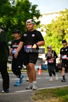 Runner Photo 4049955