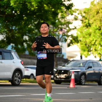 Runner Photo 4050202
