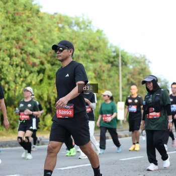 Runner Photo 4050330