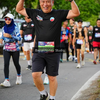Runner Photo 4050357