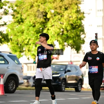 Runner Photo 4050408