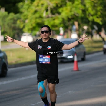 Runner Photo 4050438