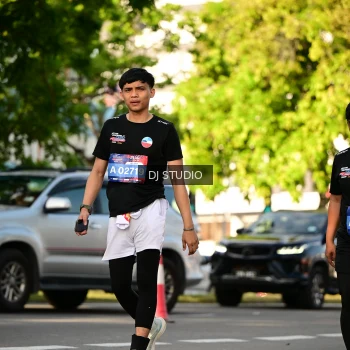 Runner Photo 4050475