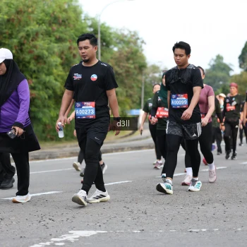 Runner Photo 4050594