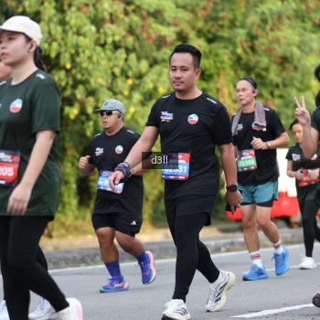 Runner Photo 4050609