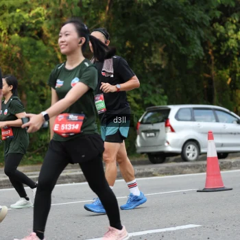 Runner Photo 4050643