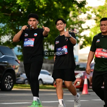 Runner Photo 4050653